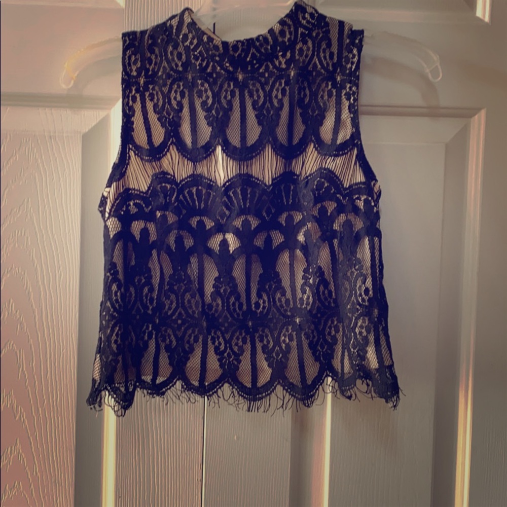 Cropped Lace Peekaboo Back Sleeveless Blouse